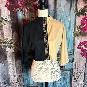 Chicme‎ colorblock two toned cropped top, size medium, excellent used condition